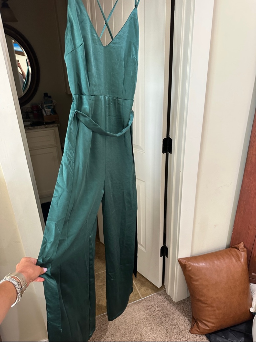 *NWT Aakaa Green  Strappy back Wide-Leg Jumpsuit with Belt